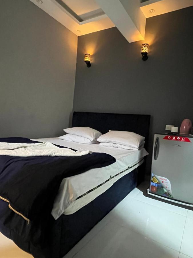 Bed & Breakfast Pyramids Legend *